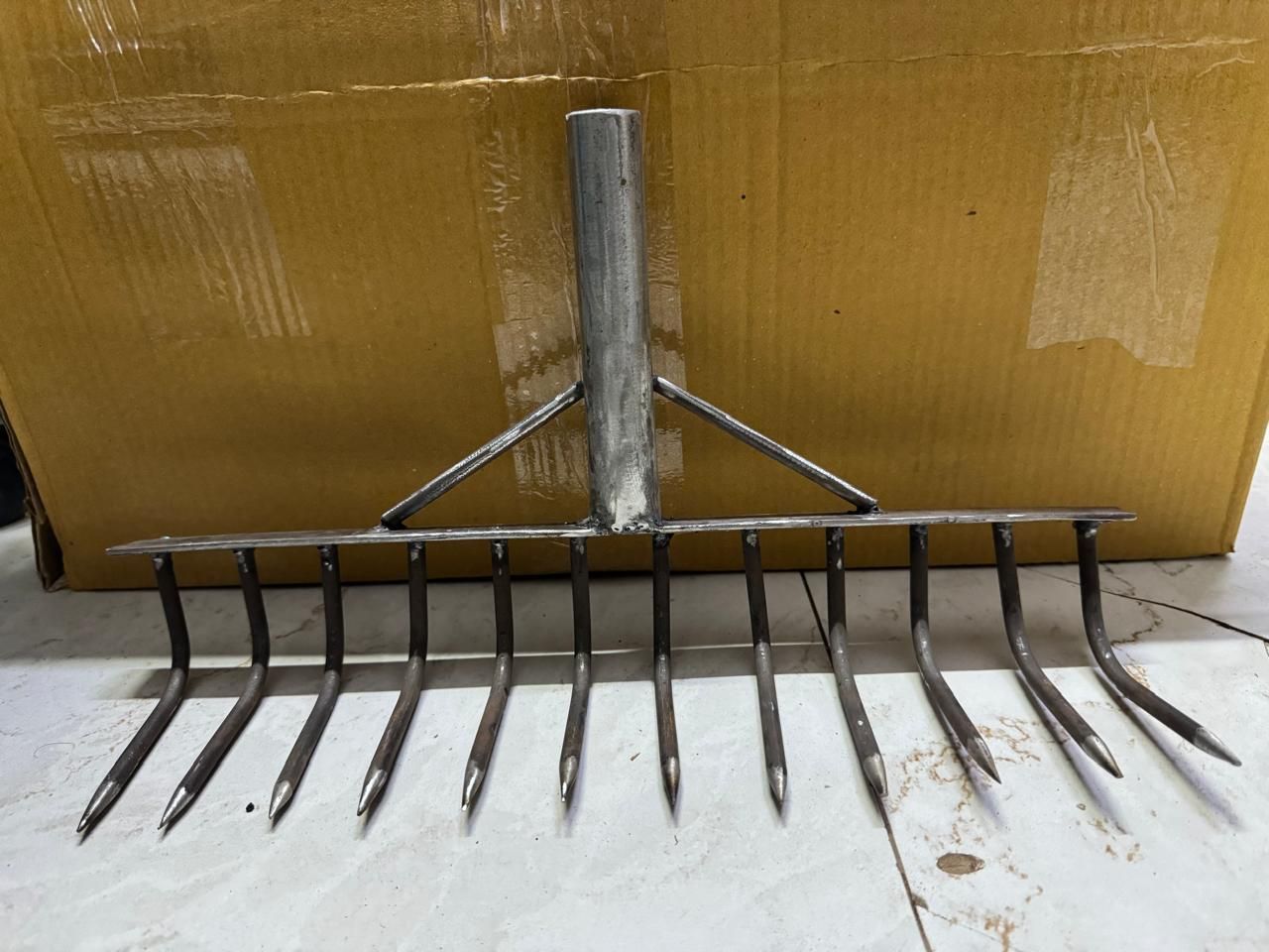 Heavy - Duty Nine Tine Garden Hoe