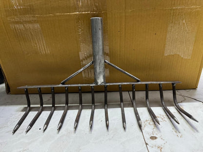 Heavy - Duty Nine Tine Garden Hoe